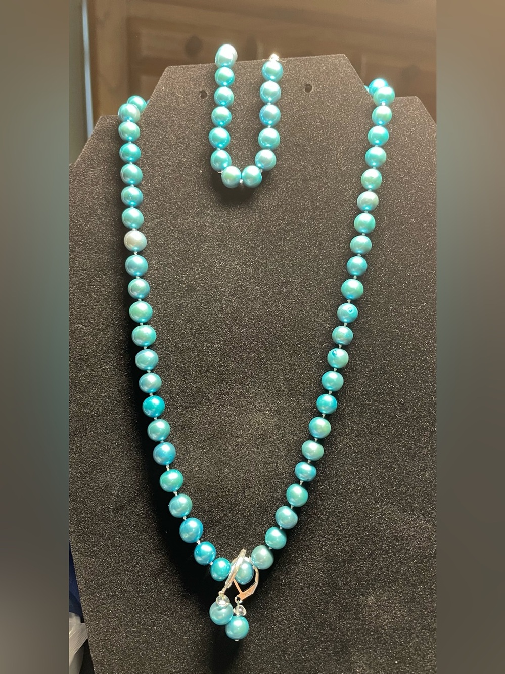 Carribean blue pearl necklace